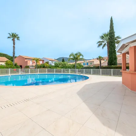 Mazet Renove Pres Plage, Centre, Commerces, 6 Pers, Piscine, Clim, Terrasse, Parking, Petit Garage - Fr-1-677-56 Holiday home *