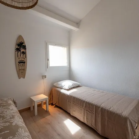 Mazet Renove Pres Plage, Centre, Commerces, 6 Pers, Piscine, Clim, Terrasse, Parking, Petit Garage - Fr-1-677-56 Holiday home