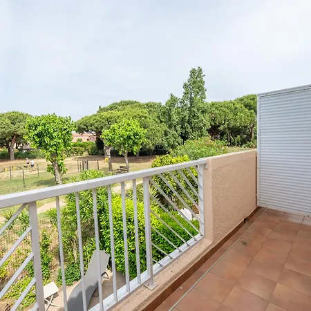 Mazet Renove Pres Plage, Centre, Commerces, 6 Pers, Piscine, Clim, Terrasse, Parking, Petit Garage - Fr-1-677-56 * Le Lavandou