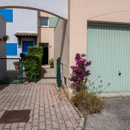 Mazet Renove Pres Plage, Centre, Commerces, 6 Pers, Piscine, Clim, Terrasse, Parking, Petit Garage - Fr-1-677-56 Holiday home *